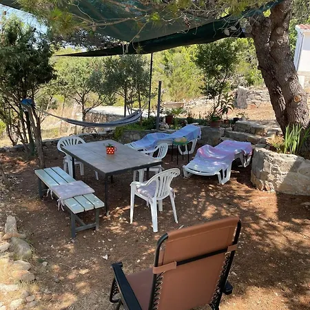 Secluded Fisherman's Cove Novica, Drvenik - 23294 Ferienhaus Drvenik Veli